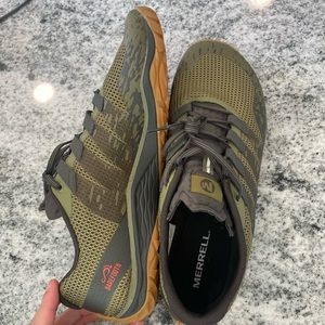 Merrell mens barefoot trail glove shoe